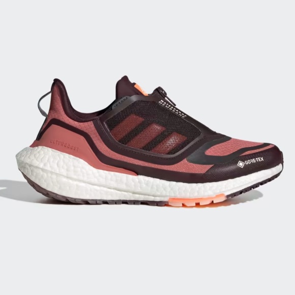 ULTRABOOST 22 GORE-TEX RUNNING SHOES - Picture 2 of 8